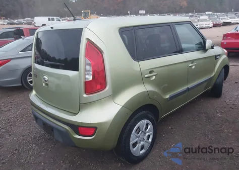 2013 Kia Soul z USA, uszkodzony, nr VIN KNDJT2A57D7633352